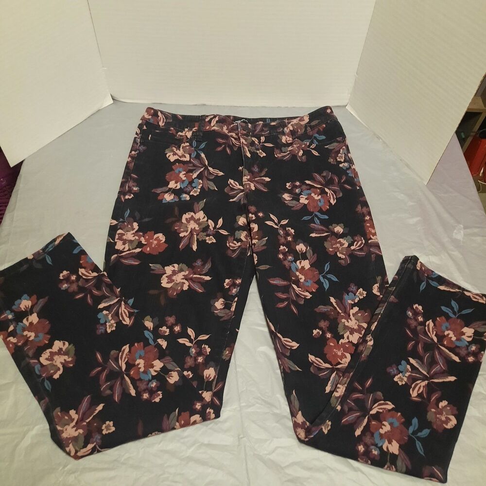 Bandolino Amy SS Floral Straight Leg Jeans Women's Size 8 Cotton Stretch